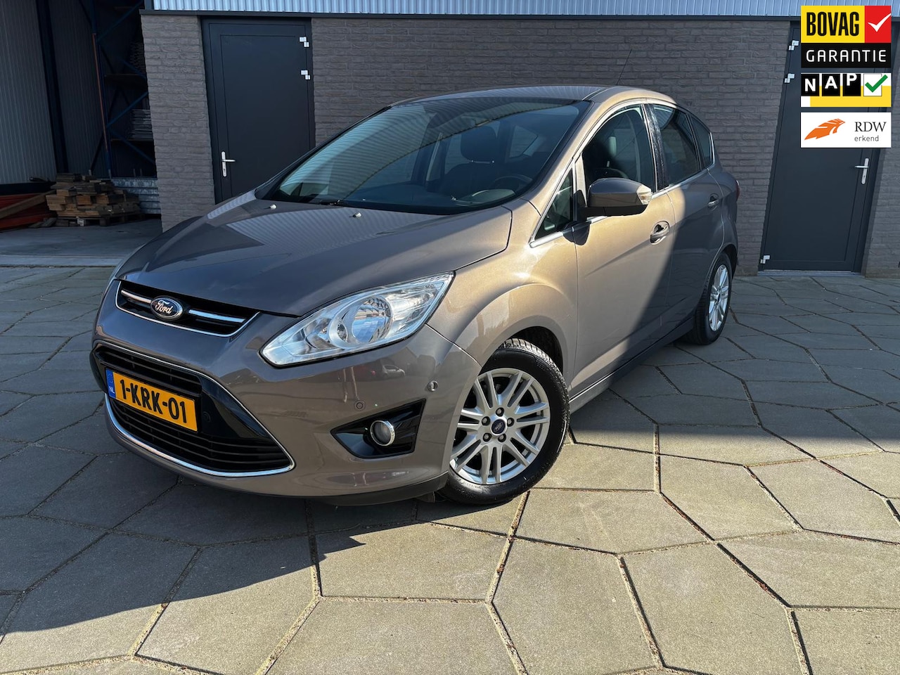 Ford C-Max - 1.0 Titanium Zeer mooie hoge instapper 1st eigenaar , trekhaak (wegklapb.) en vele acc. - AutoWereld.nl