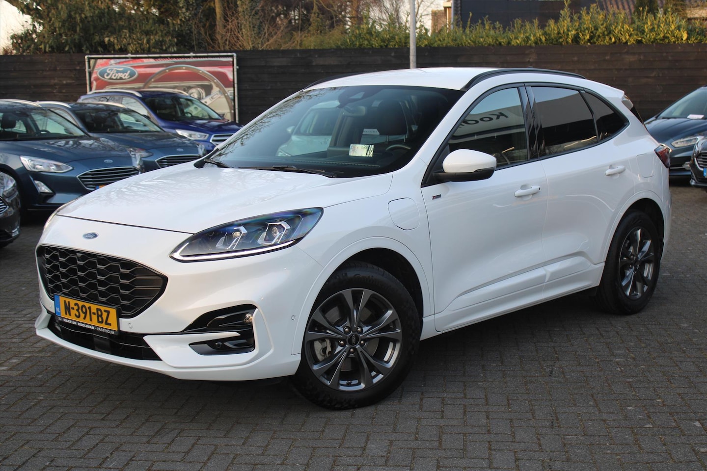 Ford Kuga - ST-Line 2.5 PHEV automaat 225pk, Trekhaak, Driver Assistance, Technology en Winterpack - AutoWereld.nl