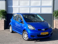 Toyota Aygo - 1.0-12V Dynamic Blue / AIRCO / NAP / 5 DEURS / AUX / NETTE AUTO