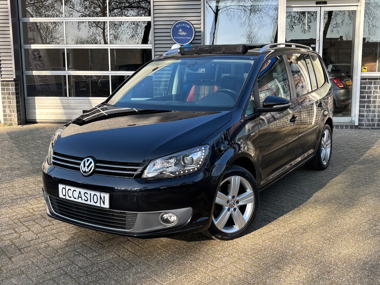 Volkswagen Touran - 1.4 TSI Highline | Match. Dsg. Pano. Xenon. Navi. Clima. Etc. - AutoWereld.nl