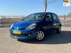 Renault Clio - 1.6-16V Privilège | UNIEK | 59.000 KM | Automaat |