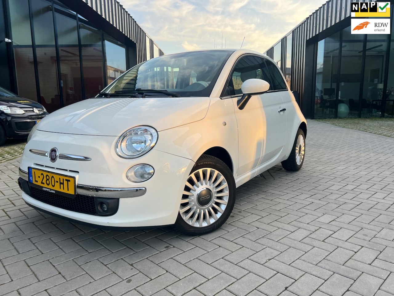 Fiat 500 - 1.2 Pano Automaat Airco Elek pakket Weinig Km’s - AutoWereld.nl