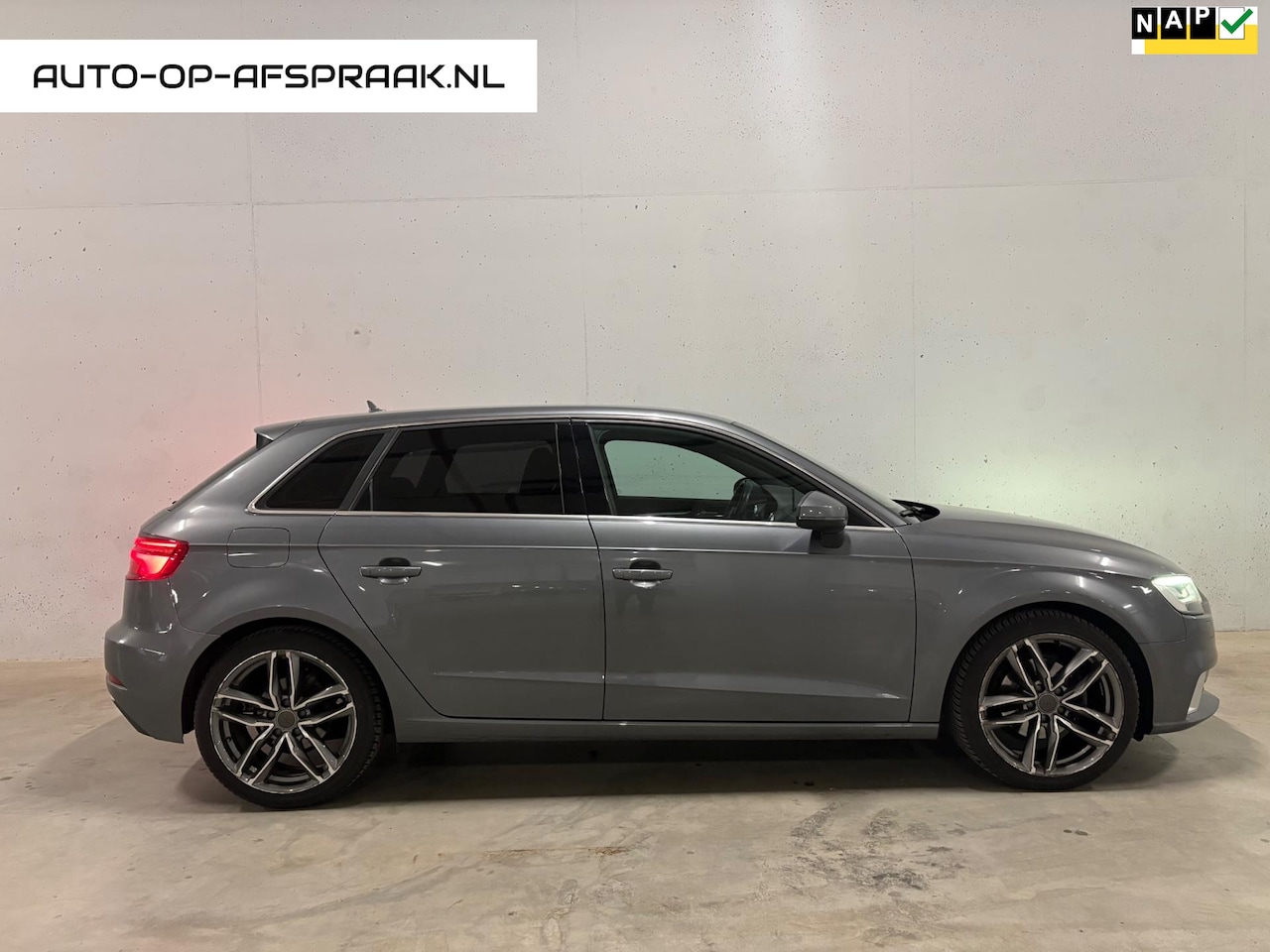 Audi A3 Sportback - 1.6 TDI Sport S-line Automaat Navi Clima - AutoWereld.nl