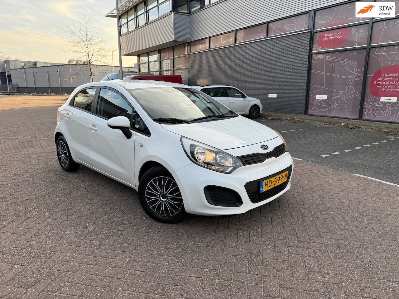 Kia Rio - 1.4 CVVT Comfort Pack 6 BAK AIRCO 5 Dr - AutoWereld.nl