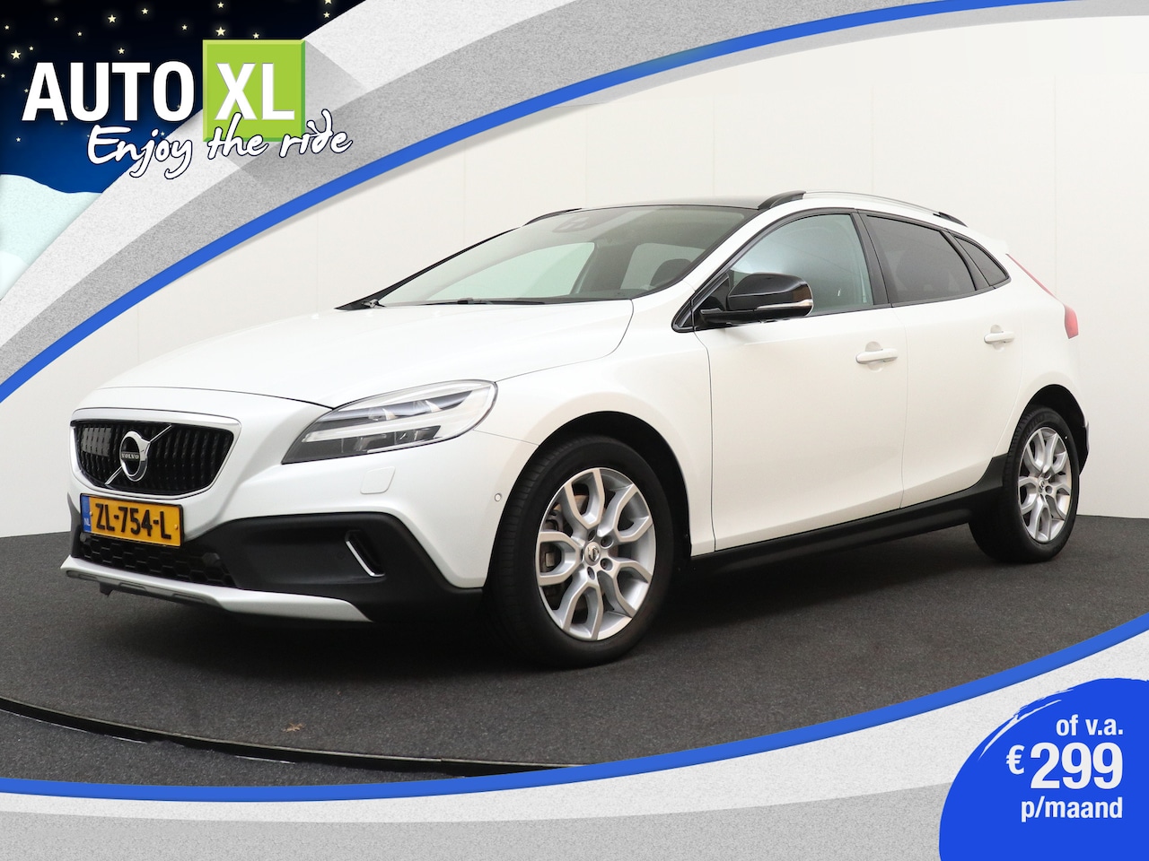 Volvo V40 Cross Country - 1.5 T3 Polar+ Luxury Harman/Kardon Leder Camera Stoelverw. - AutoWereld.nl