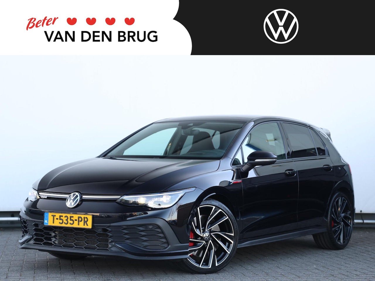 Volkswagen Golf - 2.0 TSI GTI Clubsport 300 pk DSG | LED Matrix | Panoramadak | Side Assist | Camera | Keyle - AutoWereld.nl