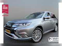 Mitsubishi Outlander - BWJ 2020 2.4 PHEV 135 PK Intense AUTOMAAT / TREKHAAK / NAVI / CLIMA / CRUISE / STOELVERW.