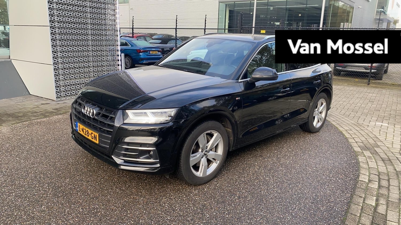 Audi Q5 - 55 TFSI e quattro Competition 367 PK | S-Line | Automaat | Luchtvering | Panoramadak | Cam - AutoWereld.nl