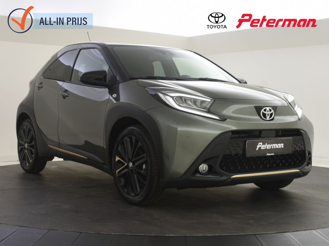 Toyota Aygo X - 1.0 VVT-i MT Premium Design | Parkeersensoren V+A | Stoelverwarm - AutoWereld.nl