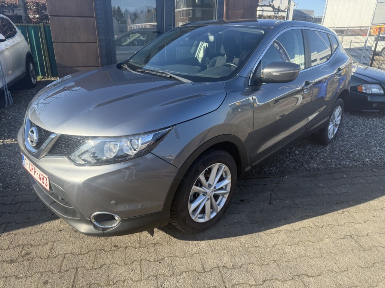 Nissan Qashqai - 1.2 *97.000 km NAP CARPASS* - AutoWereld.nl