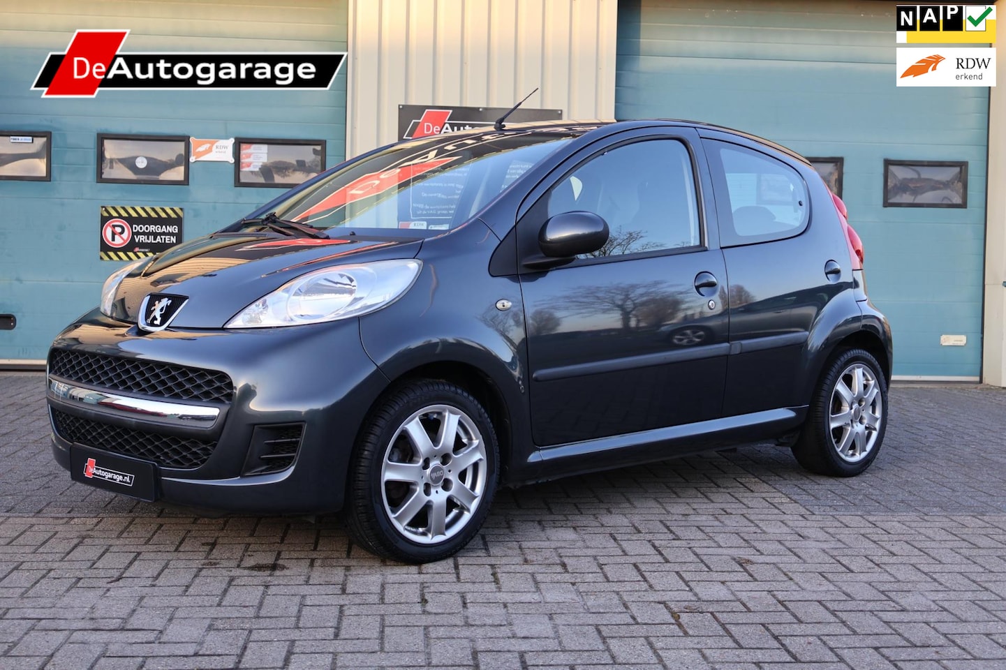 Peugeot 107 - 1.0-12V Sublime 5-deurs AIRCO! 1e Eigenaar - AutoWereld.nl