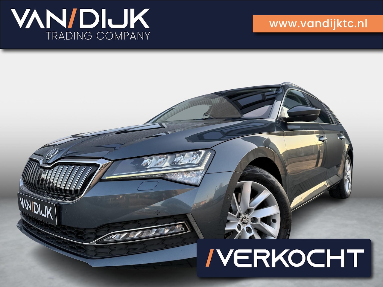 Skoda Superb Combi - 1.4 TSI iV Style ✓Plug-In ✓Vol Leder ✓Navigatie Full Map ✓Apple Carplay & Android Auto ✓Co - AutoWereld.nl