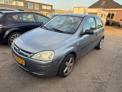 Opel Corsa - 1.0-12V Essentia