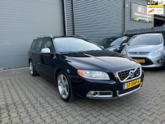 Volvo V70 - 2.0T R-Edition LEDER/XENON/TREKHAAK/NAVIGATIE