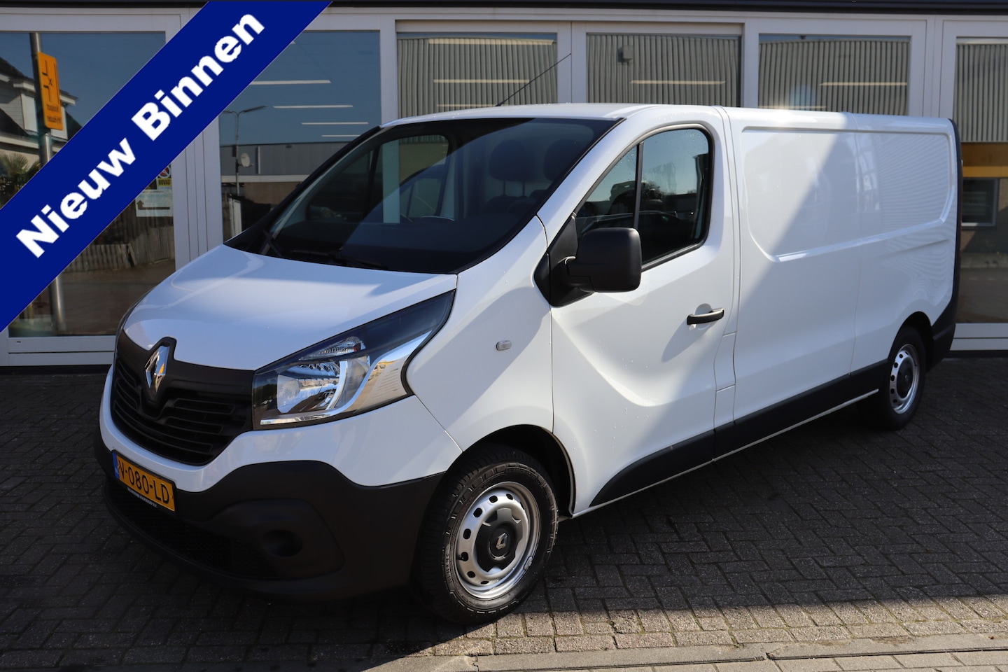 Renault Trafic - 1.6 dCi T29 L2H1 Comfort 1.6 dCi T29 L2H1 Comfort, Cruise Control,Airco, Navigatie, Prijs Is Rijklaar Ex Btw - AutoWereld.nl