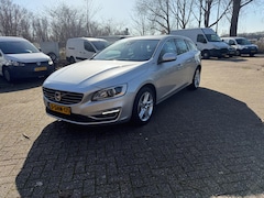 Volvo V60 - 2.4 D6 AWD Plug-In Hybrid Aut Summum NW APK Leder Adaptive