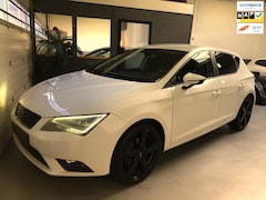 Seat Leon - 1.2 TSI 110pk/ FULL LED/ 5DRS/ APK NIEUW