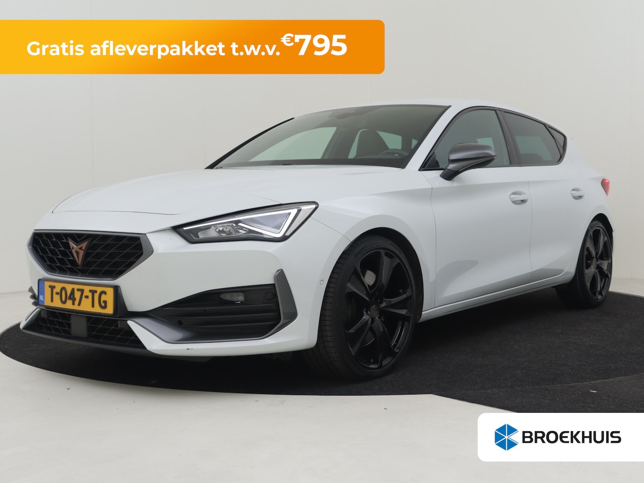 CUPRA Leon - 2.0 TSI 300pk | Adaptief cruise control | App connect | Navigatie | Dodehoekdetectie | Cam - AutoWereld.nl