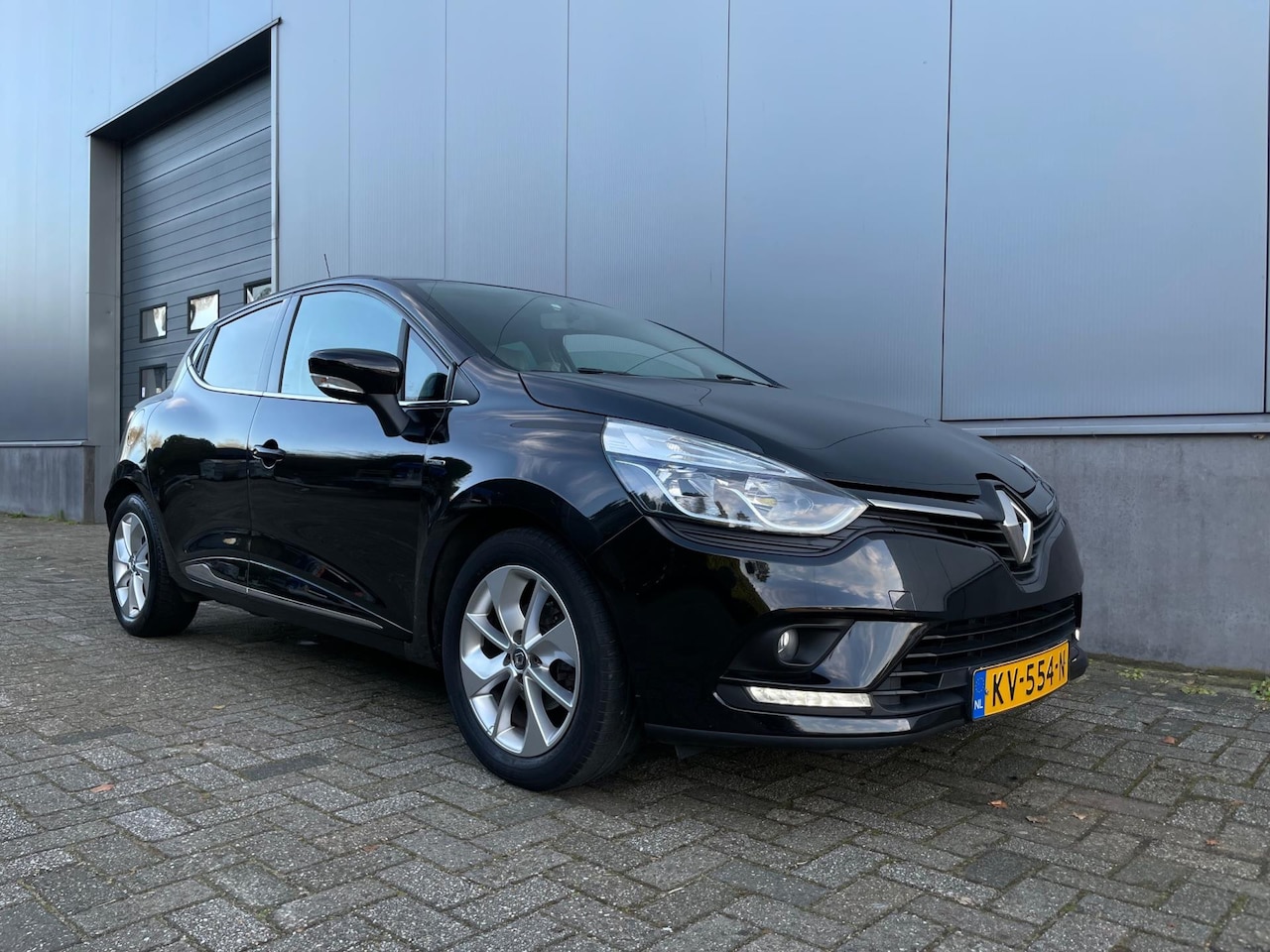 Renault Clio - 0.9 TCe Limited 0.9 TCe Limited, nieuw Apk, NAP - AutoWereld.nl