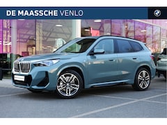 BMW X1 - xDrive23i High Executive M Sport Automaat / Panoramadak / Trekhaak / Sportstoelen / Stoelv