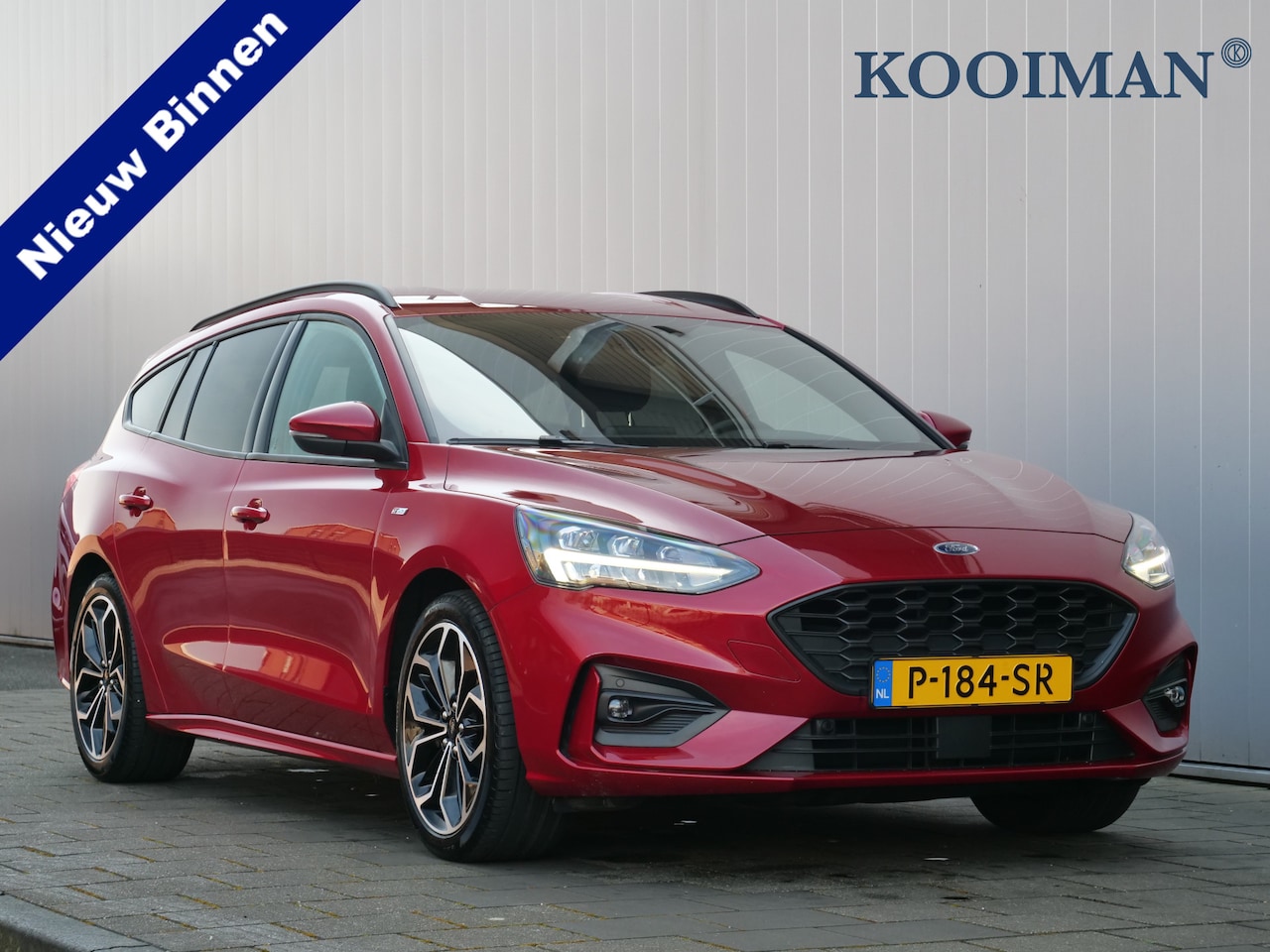 Ford Focus Wagon - 1.5 EcoBoost 150pk ST Line X Business Automaat Camera / Navigatie / Winterpakket / LED / 1 - AutoWereld.nl