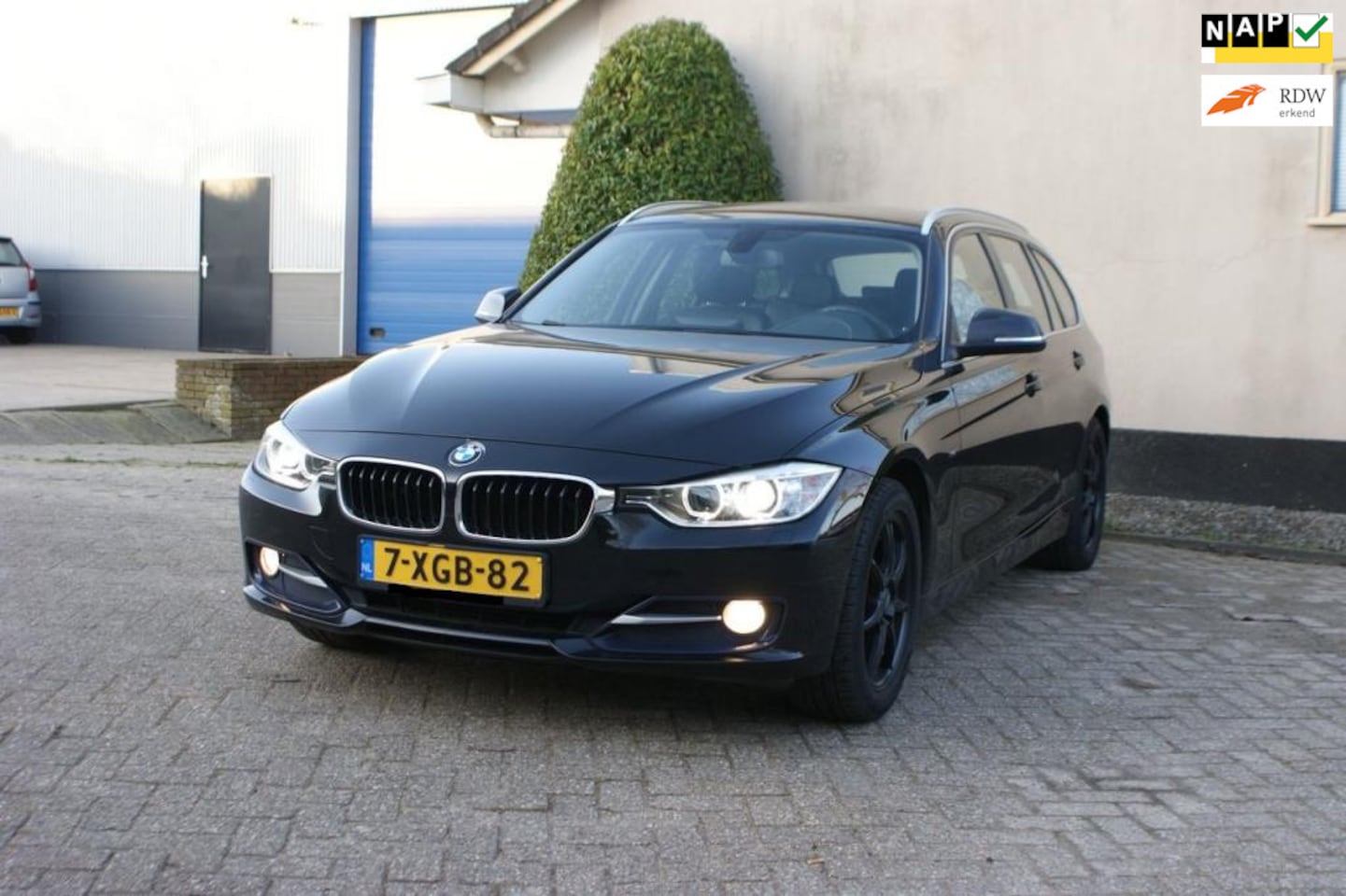 BMW 3-serie Touring - 316i High Executive 316i High Executive - AutoWereld.nl