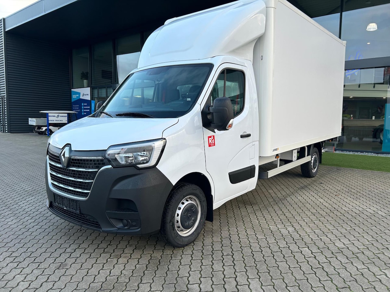 Renault Master - 165 T35 Laadklep + Zijdeur - AutoWereld.nl