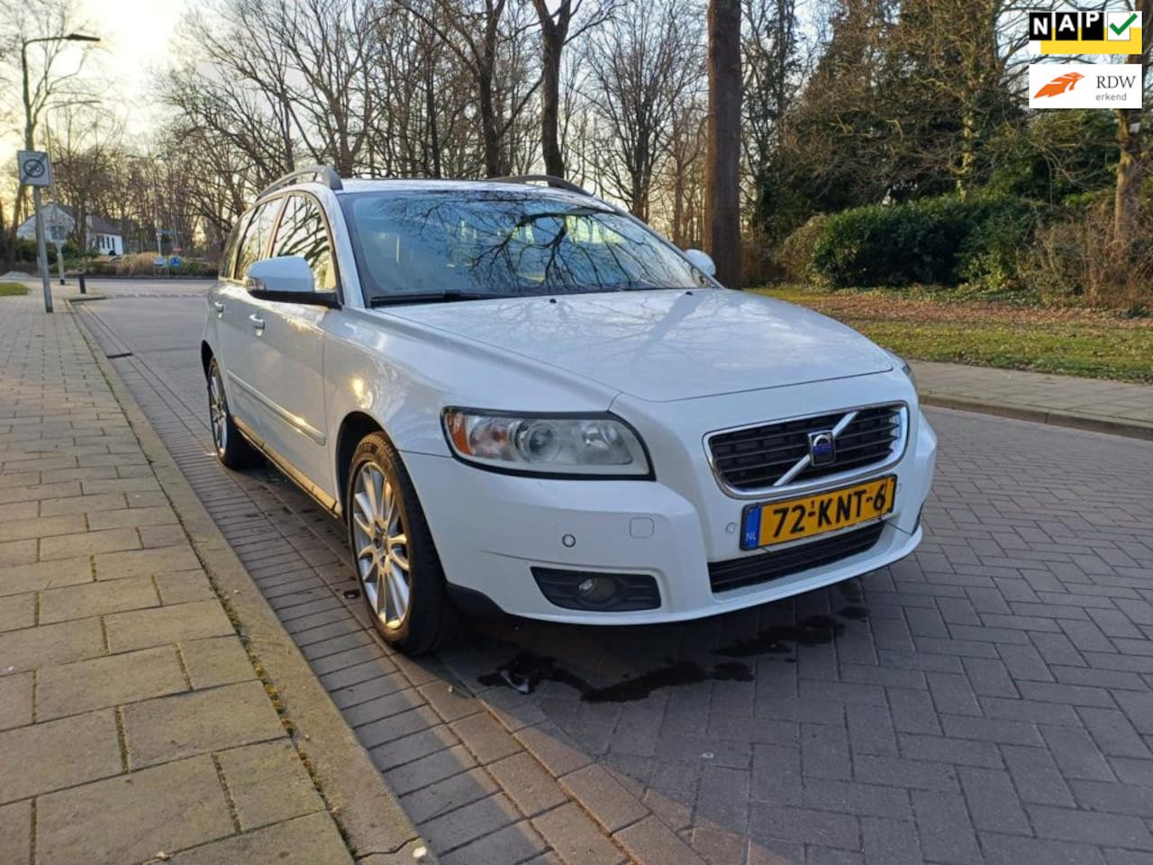 Volvo V50 - 1.6D S/S Sport 1.6D S/S Sport - AutoWereld.nl