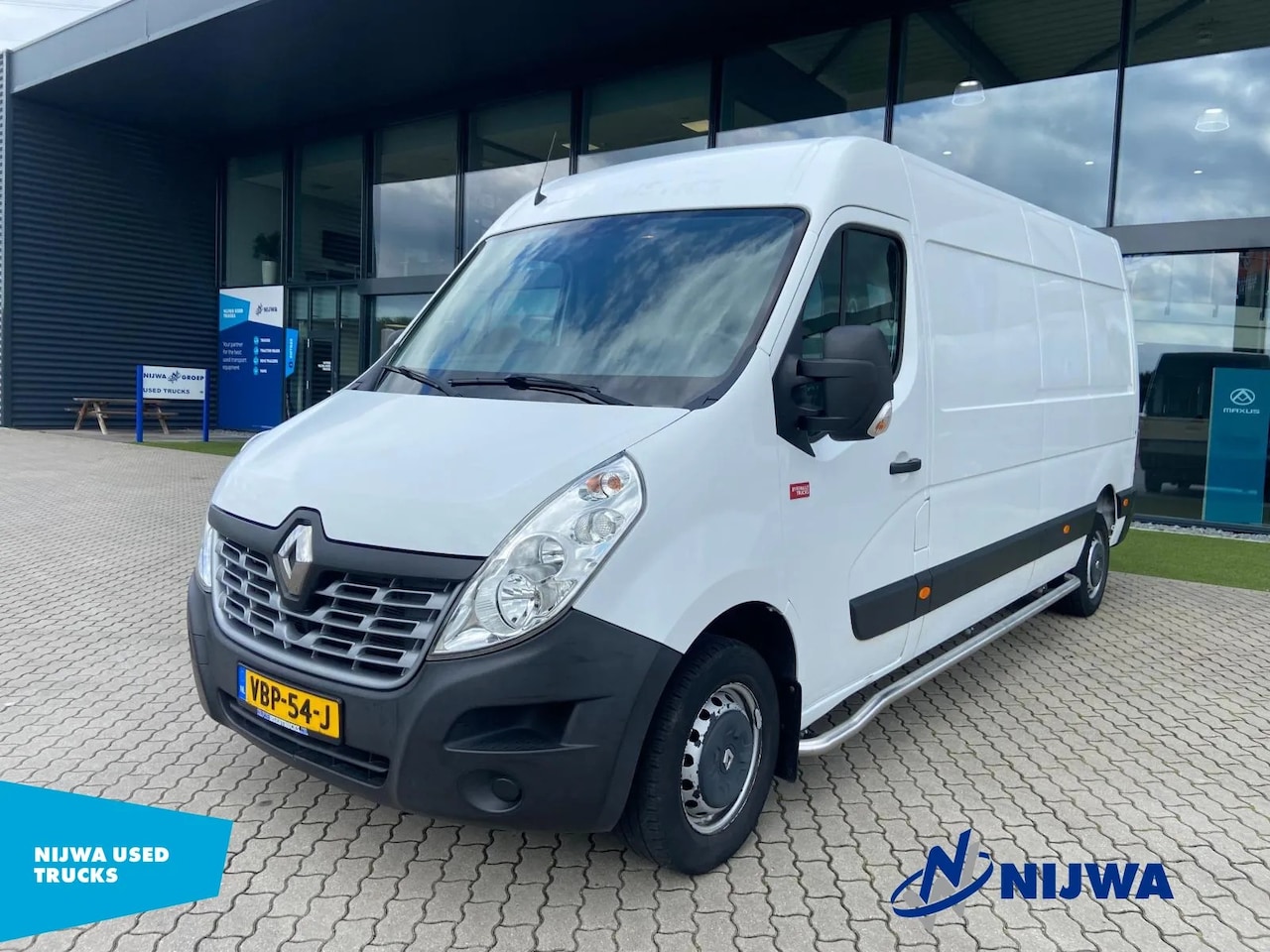 Renault Master - T35 145 L3H2 Trekhaak + Opstap - AutoWereld.nl