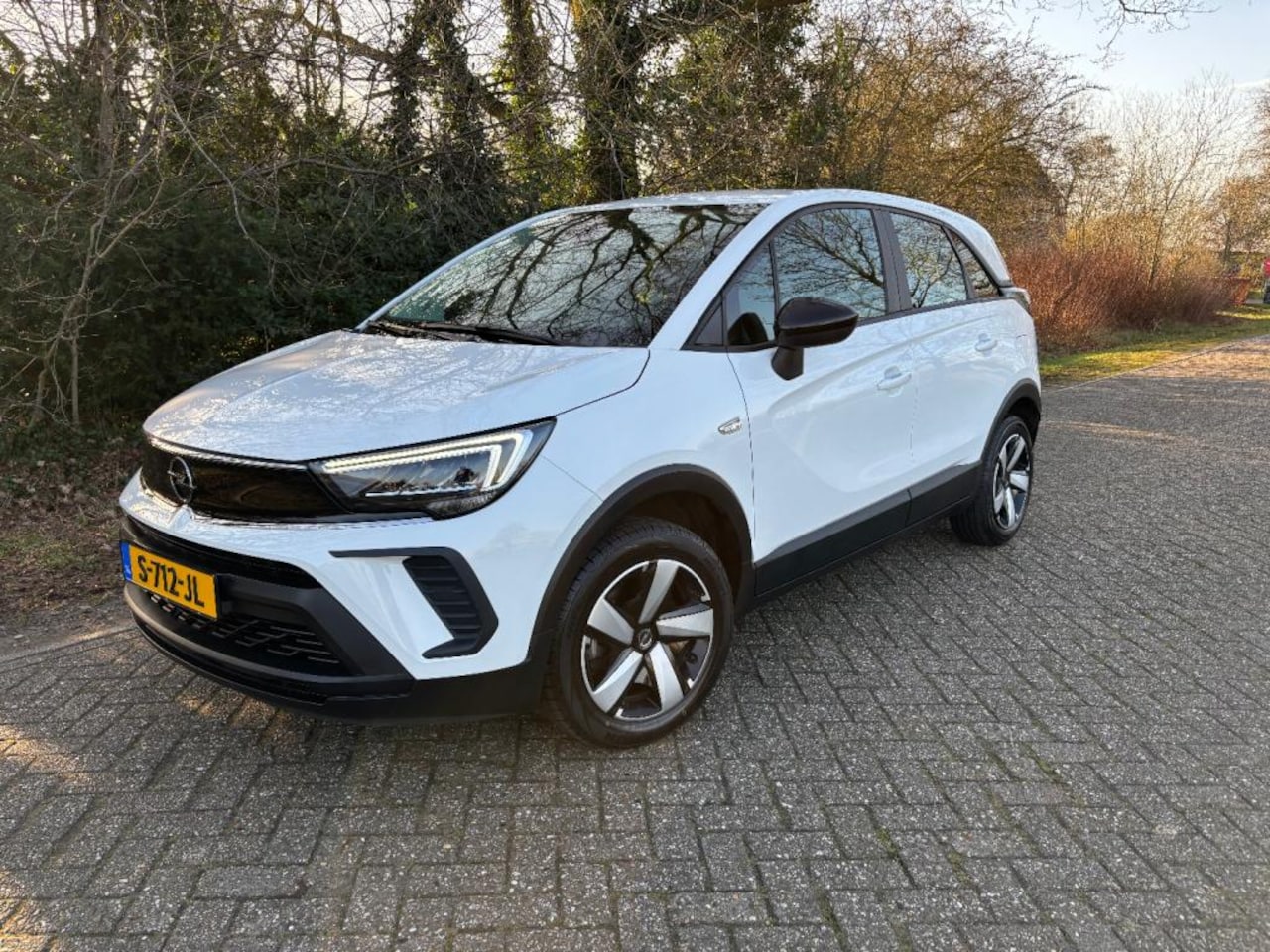 Opel Crossland - 1.2 TURBO Ed. 17.000KM 2022 - AutoWereld.nl