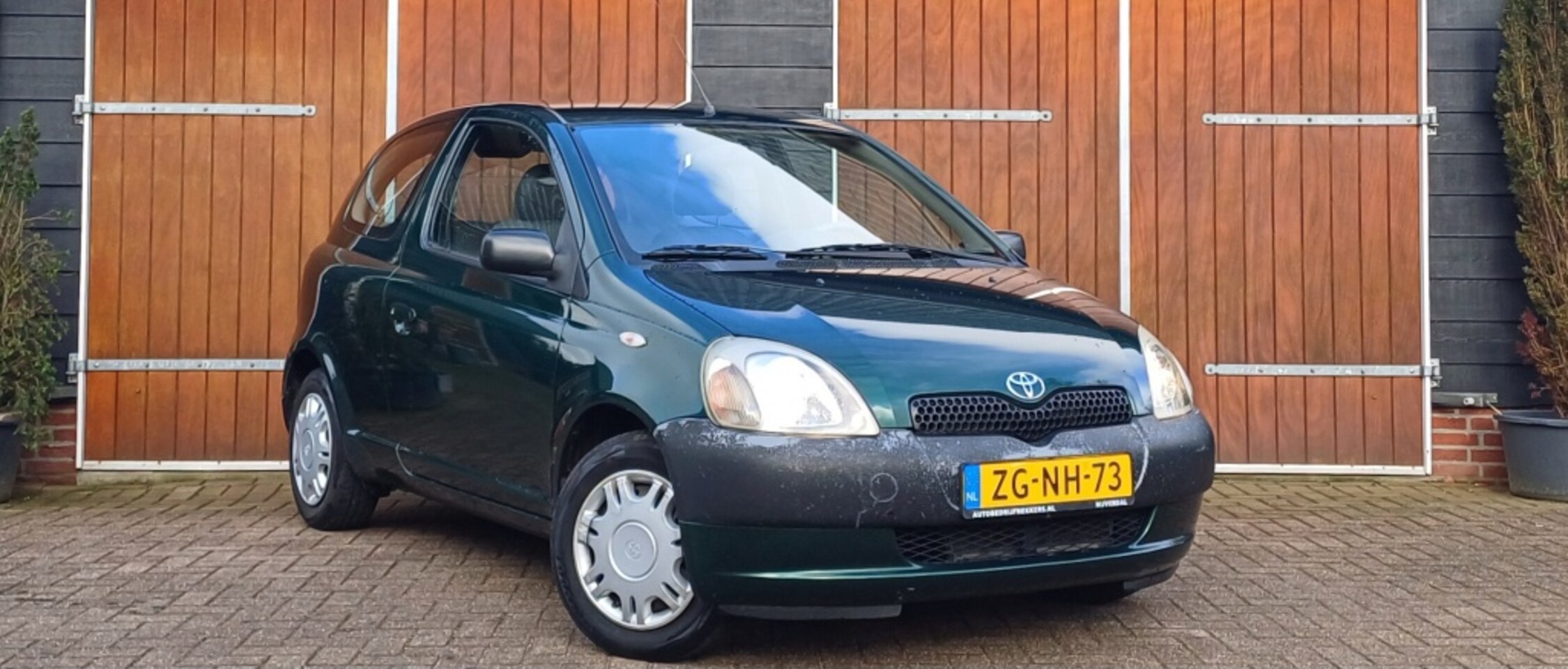 Toyota Yaris - 1.0-16V VVT-i Terra 1.0-16V VVT-i Terra, Nieuwe APK, Trekhaak, NAP - AutoWereld.nl