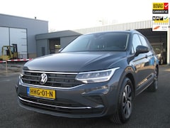 Volkswagen Tiguan - 1.5 TSI Life Business