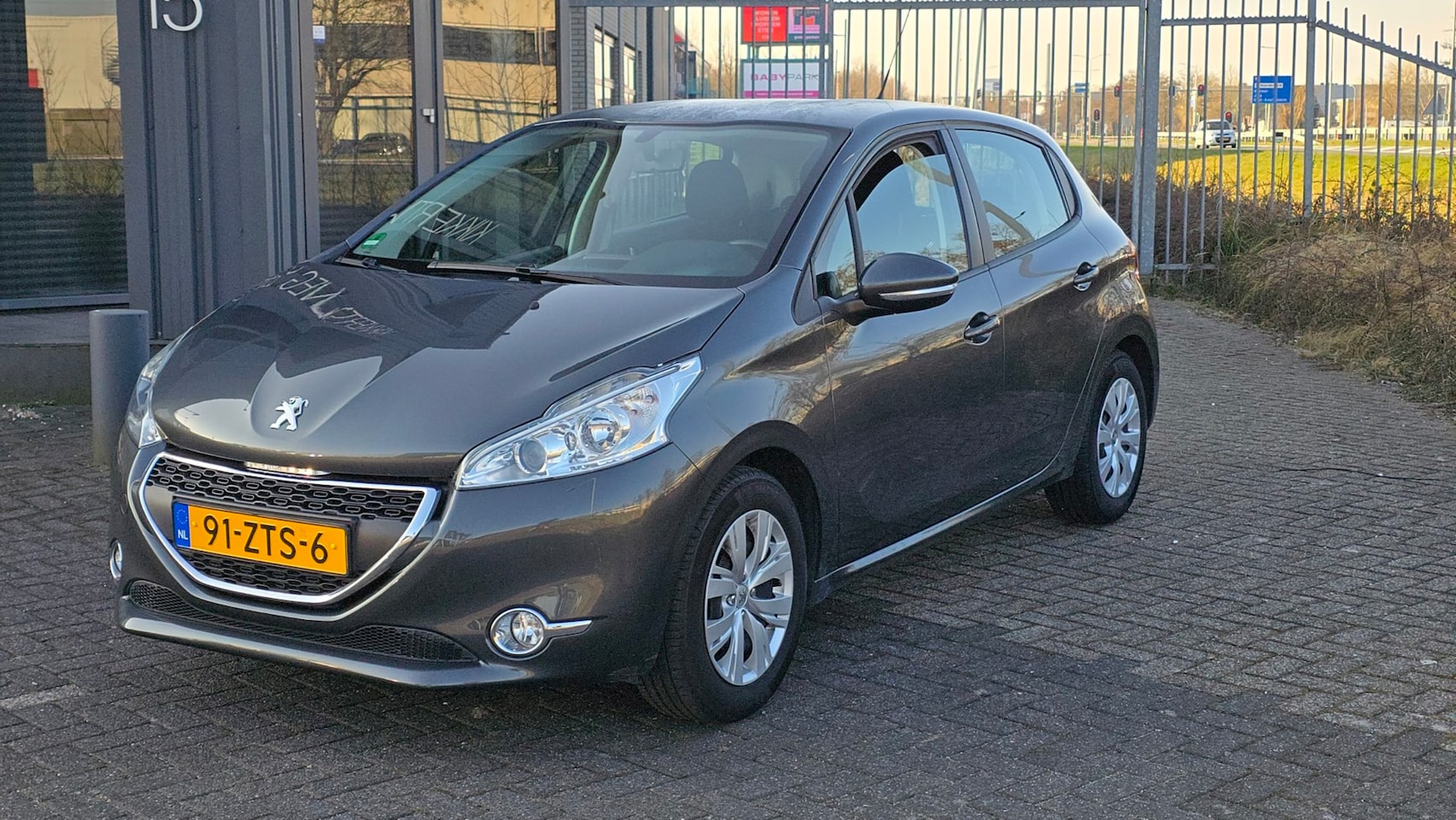 Peugeot 208 - 1.2 Vti Active 1.2 VTi Active - AutoWereld.nl