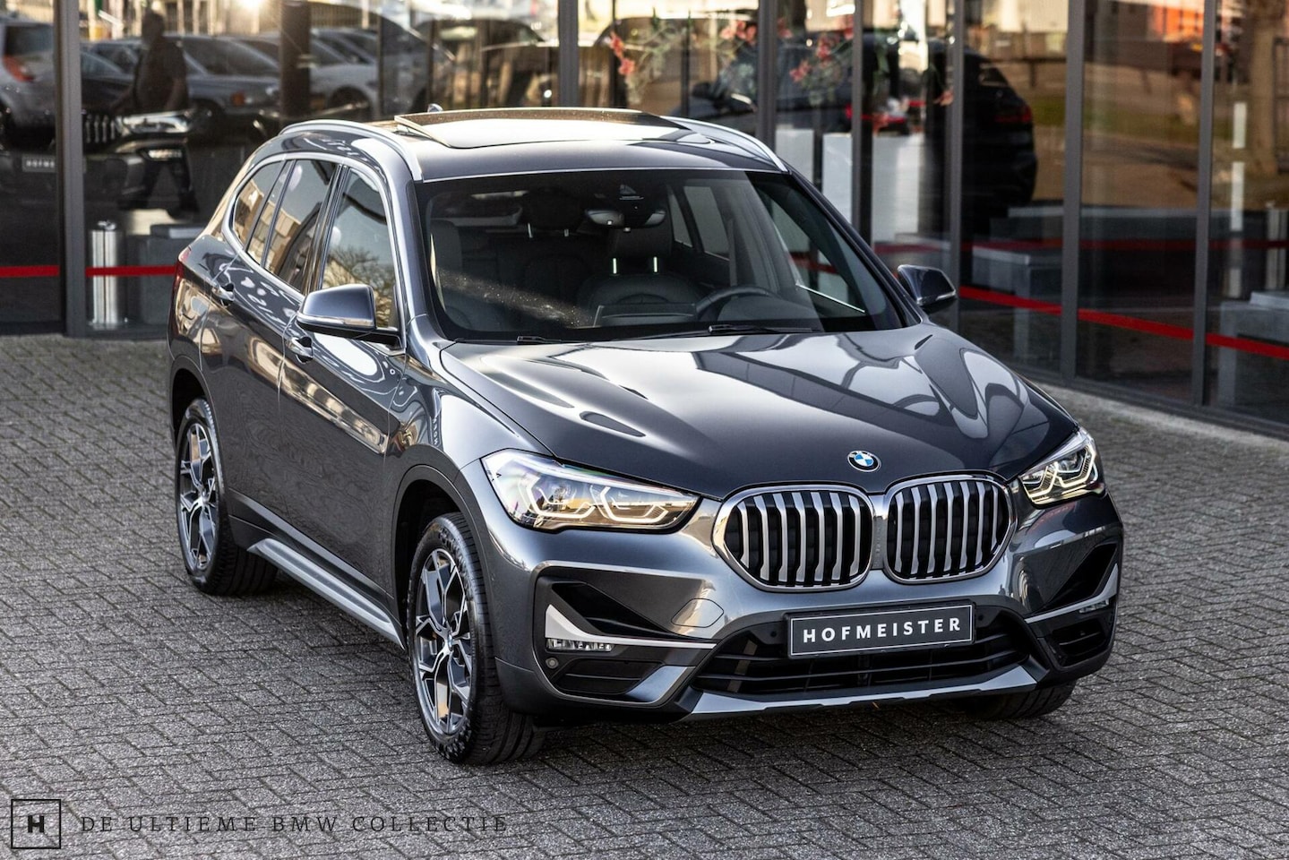 BMW X1 - sDrive 20i | Pano | Head-up | Leer | Trekhaak - AutoWereld.nl