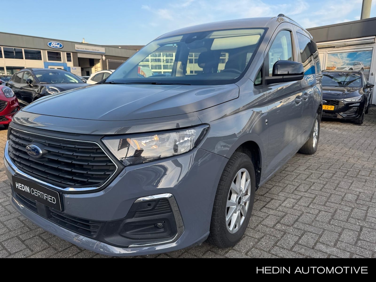 Ford Tourneo Connect - Titanium 1.5 Ecoboost - AutoWereld.nl