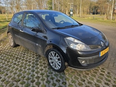 Renault Clio - 1.6-16V Dynam.Luxe