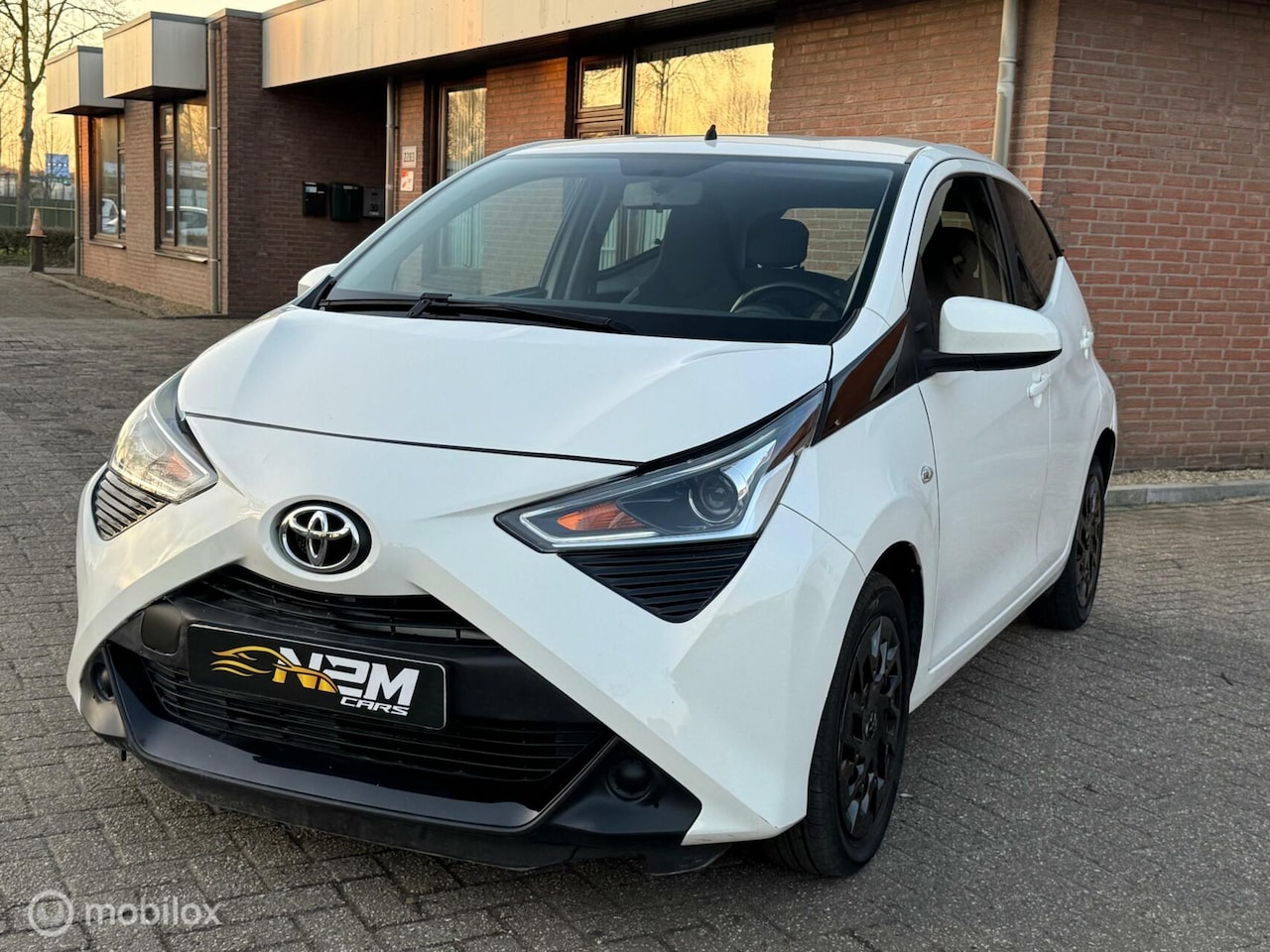 Toyota Aygo - 1.0 VVT-i x-clusiv|NAP - AutoWereld.nl