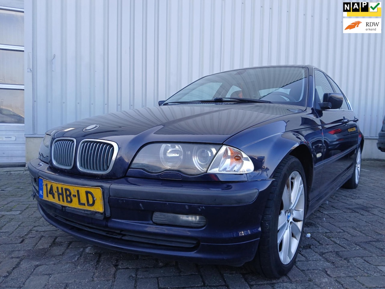 BMW 3-serie - 325i Executive - Start Niet - Schade Rondom - AutoWereld.nl