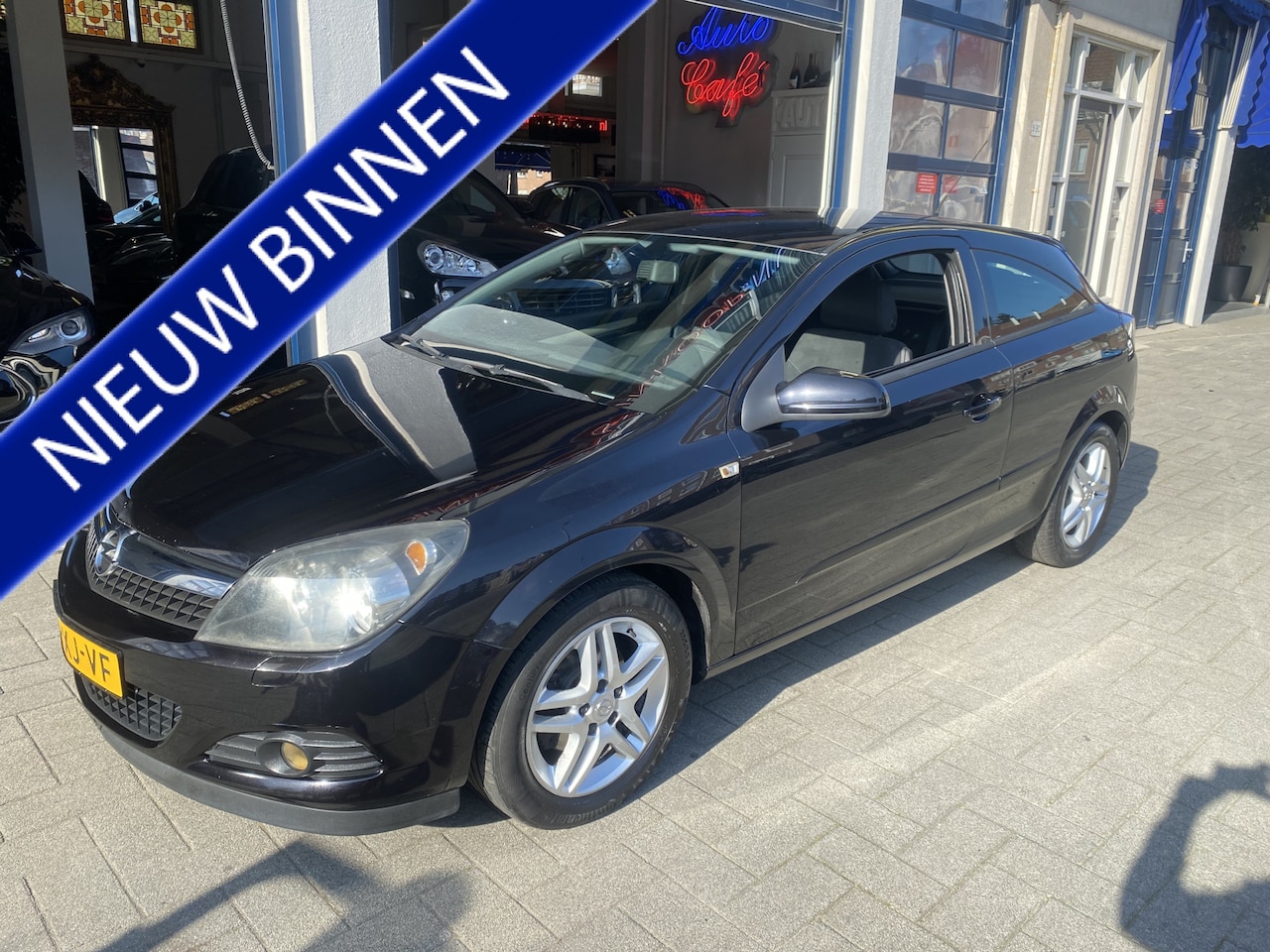 Opel Astra GTC - 1.6 Temptation NL AUTO/TOPSTAAT - AutoWereld.nl