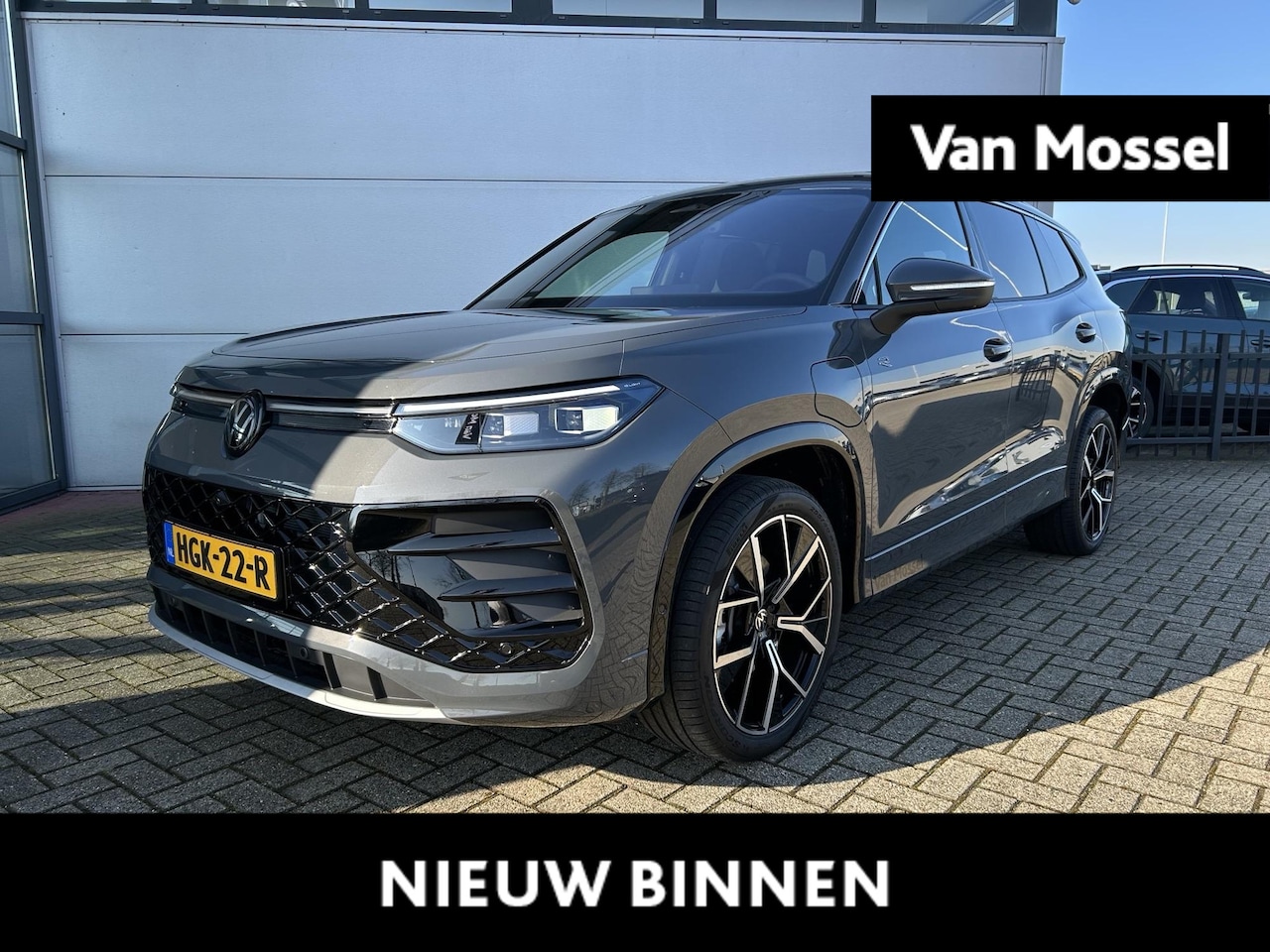 Volkswagen Tayron - 1.5 E-Hybride R-Line Edition Plug in hybride | Head-up Display | 360 camera | massage stoe - AutoWereld.nl