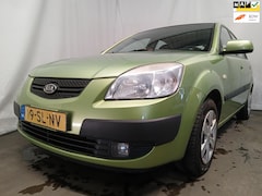 Kia Rio - 1.4 L - Airco - Schade