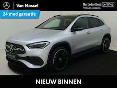 Mercedes-Benz GLA-Klasse - 250e AMG-Line 250 e AMG Line / Stoelverwarming / Achteruitrijcamera / Night-Pakket / Panar