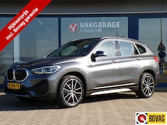 BMW X1 - sDrive18i High Executive, Automaat / Trekhaak / HUD / Full LED / Camera + Sensoren / 18' L