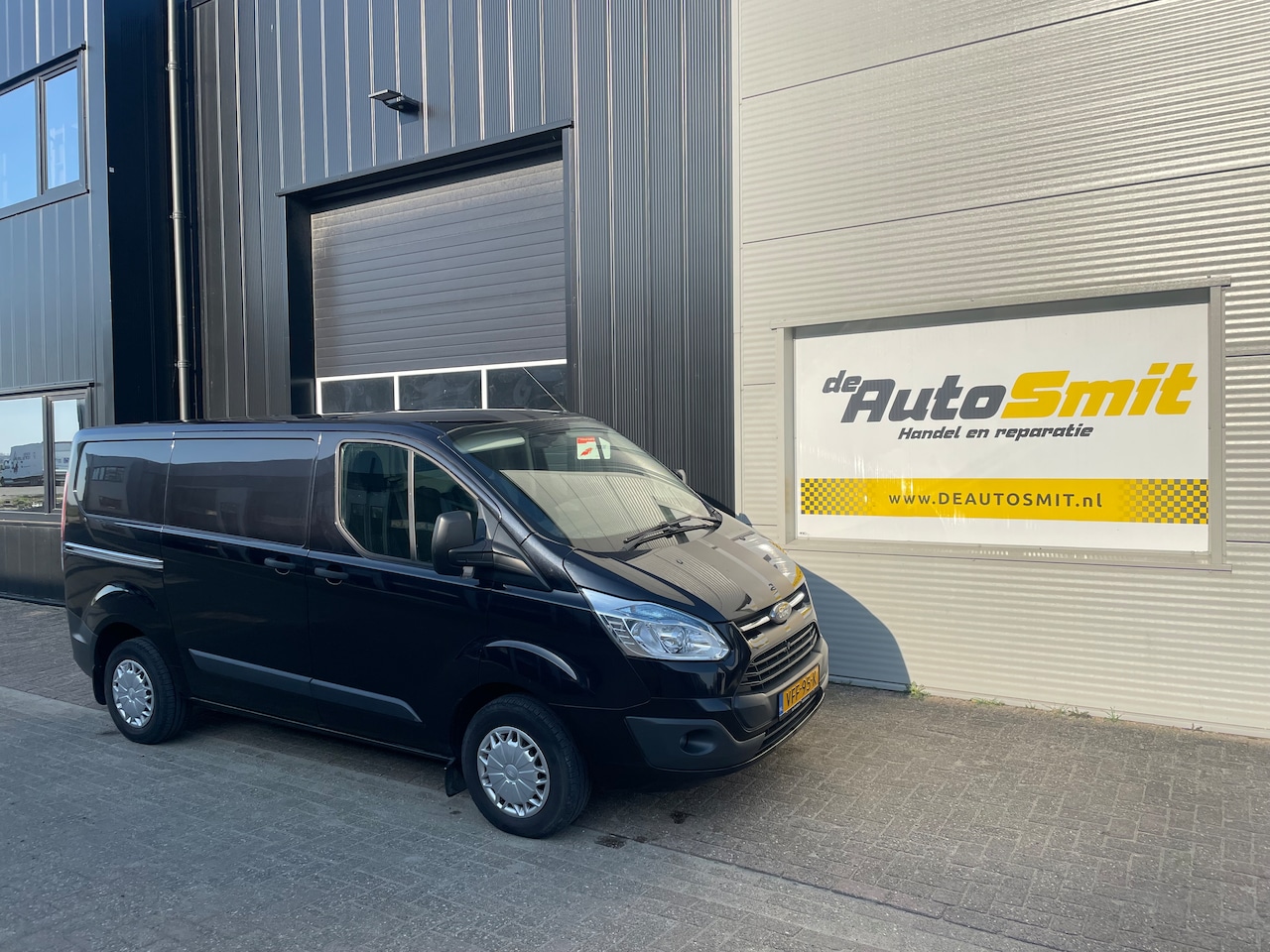 Ford Transit Custom - 270 2.2 TDCI L1H1 Ambiente - AutoWereld.nl