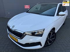 Skoda Scala - 1.0 TSI Sport Business*PANAROMADAK*Apple Carpl*PARKER-SENSOREN*VELGEN*CRUISE*CLIMAT-AIRCO*