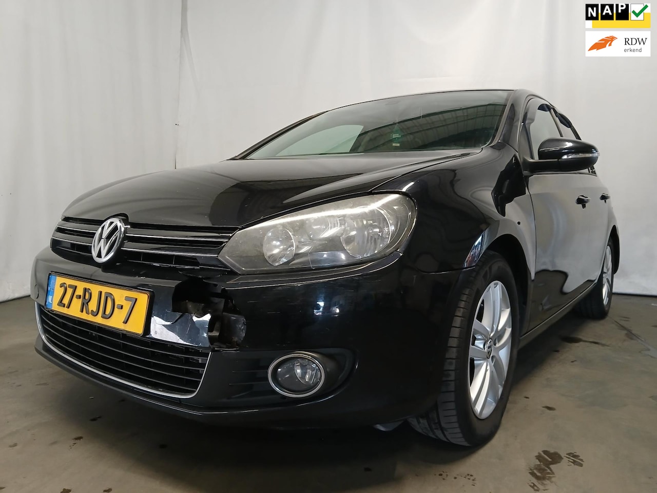 Volkswagen Golf - 1.2 TSI Highline BlueMotion - Clima - Cruise - Navi - Schade - AutoWereld.nl