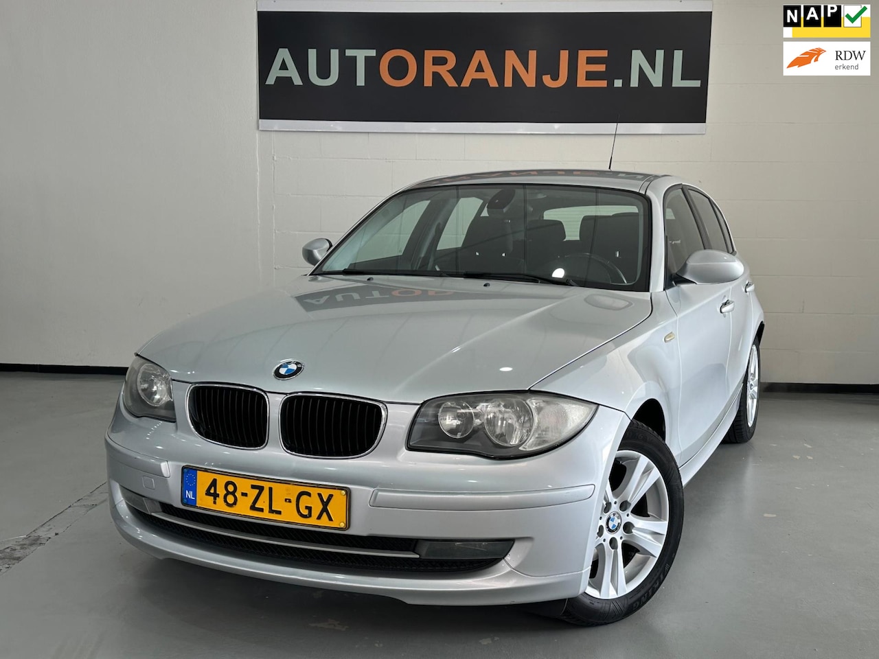 BMW 1-serie - 116i Business Line-Automaat-Airco-Cruise-NAP!! - AutoWereld.nl