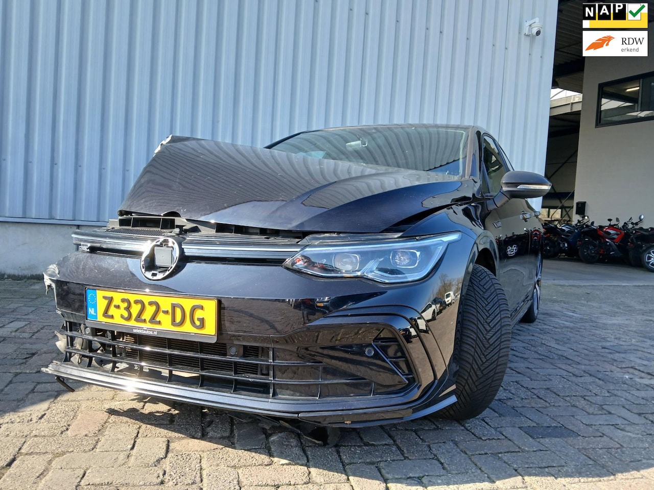 Volkswagen Golf - 1.5 eTSI R-Line Business - Frontschade - BTW - AutoWereld.nl