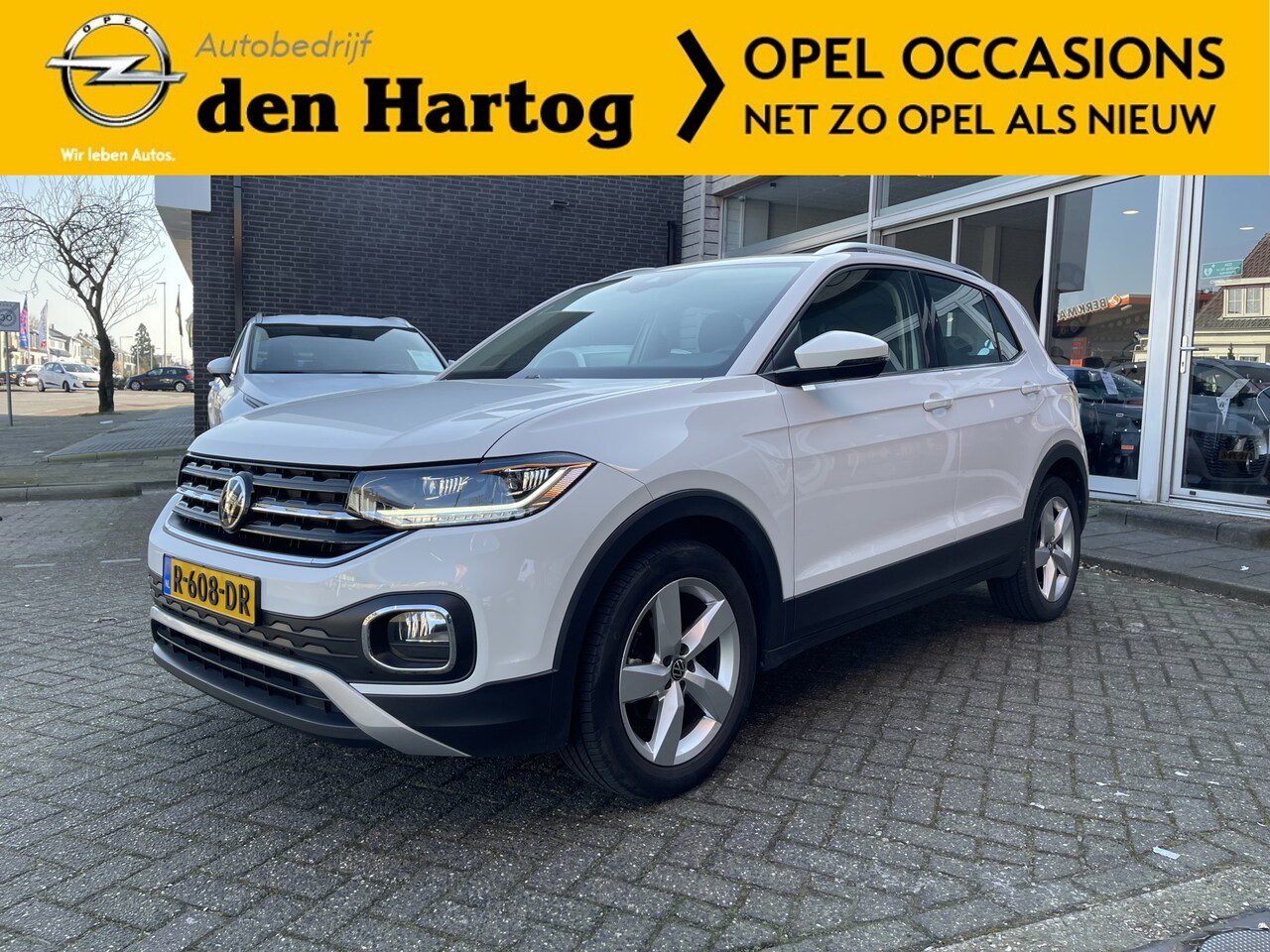 Volkswagen T-Cross - 1.0 TSI Style Business Automaat/Camera/Trekhaak/Navi. - AutoWereld.nl