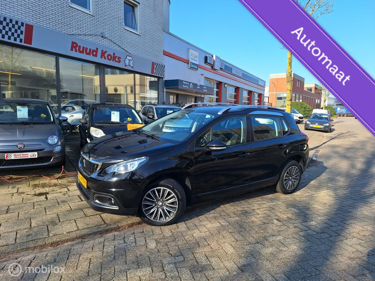 Peugeot 2008 - 1.2 PURETECH BLUE LION AUTOMAAT / Carplay / Navigatie / - AutoWereld.nl